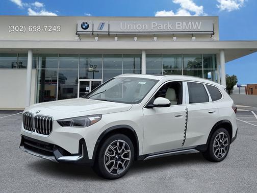 Alpine White 2027 BMW X1 xDrive28i