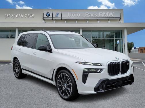 2025 BMW X7 M60i