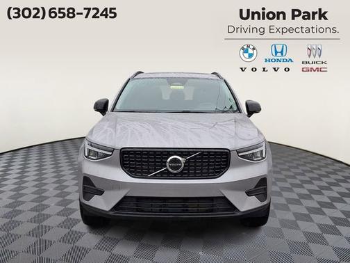 2026 Volvo XC40 Core