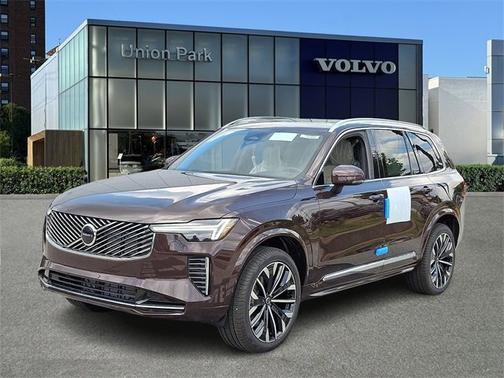 2026 Volvo XC90 Core