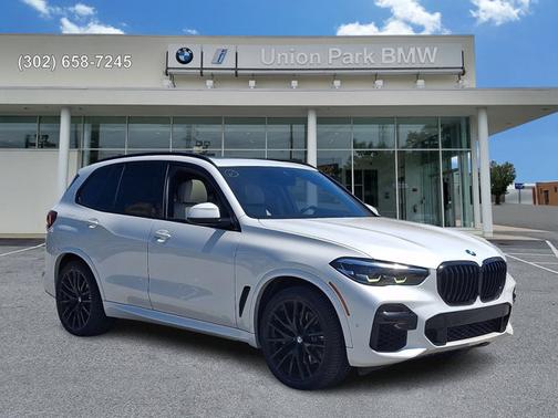 Mineral White Metallic 2022 BMW X5 xDrive40i