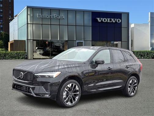 2026 Volvo XC60 Plus