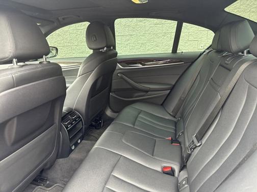 2019 BMW 530 i xDrive