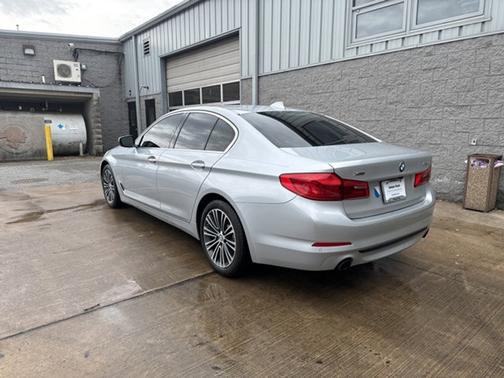2019 BMW 530 i xDrive
