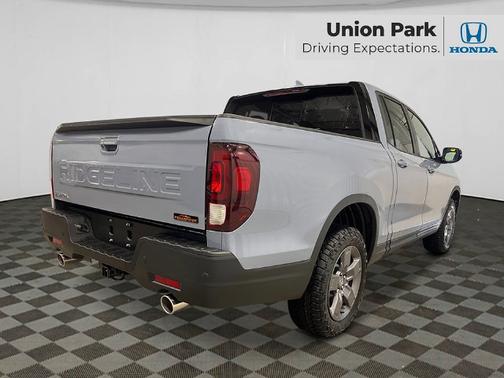 Sonic Gray Pearl 2026 Honda Ridgeline TrailSport