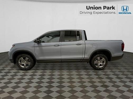 Sonic Gray Pearl 2026 Honda Ridgeline TrailSport