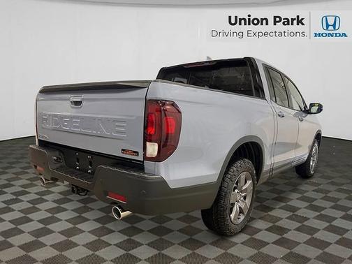 Sonic Gray Pearl 2026 Honda Ridgeline TrailSport