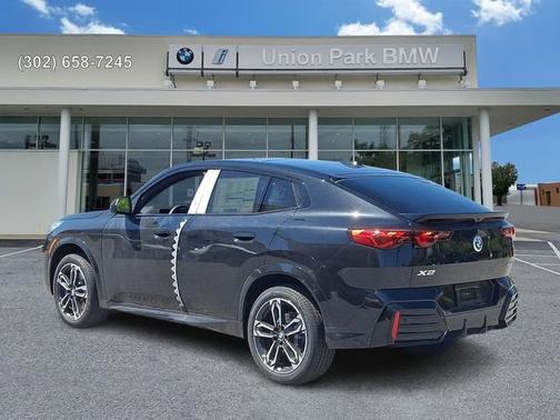 Black Sapphire Metallic 2026 BMW X2 xDrive28i