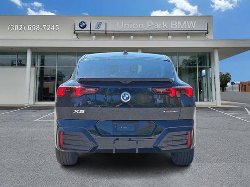 Black Sapphire Metallic 2026 BMW X2 xDrive28i