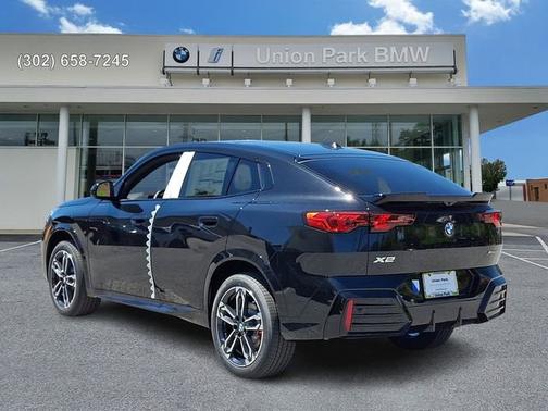 Black Sapphire Metallic 2026 BMW X2 xDrive28i