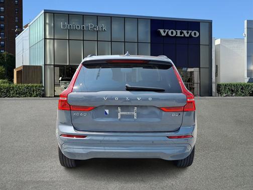 2023 Volvo XC60 Core