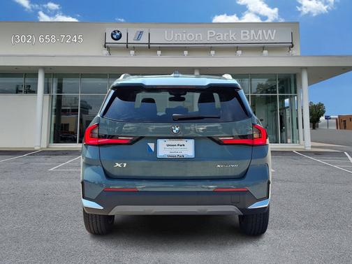 Cape York Green Metallic 2023 BMW X1 xDrive28i