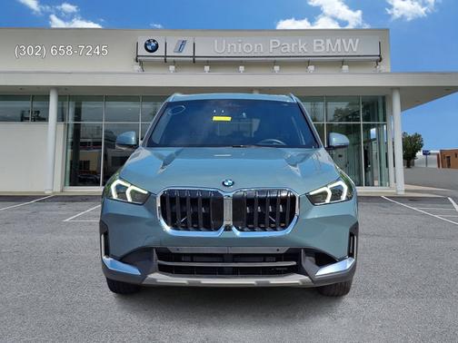 Cape York Green Metallic 2023 BMW X1 xDrive28i