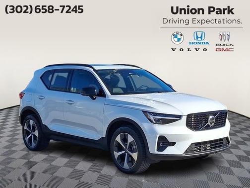 2026 Volvo XC40 Plus