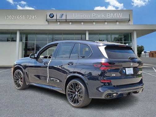 Carbon Black Metallic 2026 BMW X5 M60i