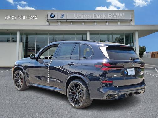 Carbon Black Metallic 2026 BMW X5 M60i