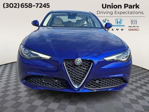 Anodized Blue Metallic 2021 Alfa Romeo Giulia Ti
