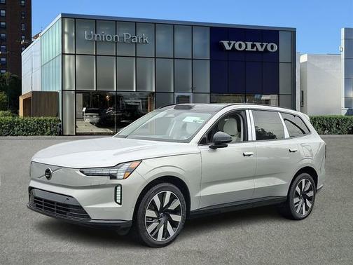 2025 Volvo EX90 Ultra