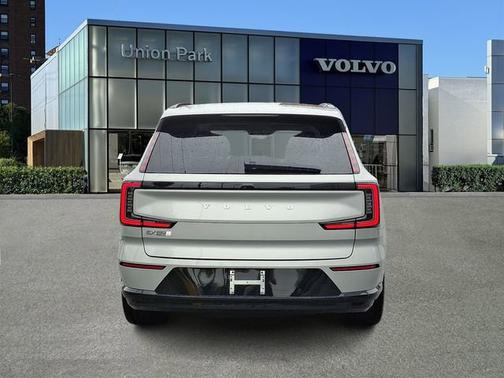 2025 Volvo EX90 Ultra