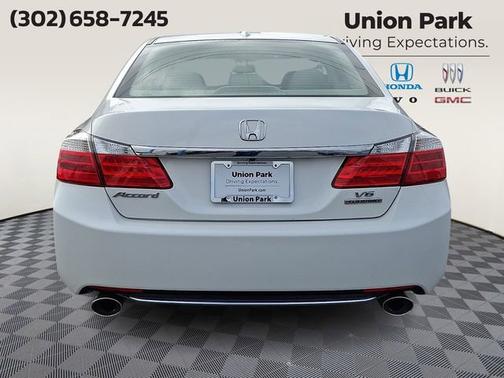 White 2014 Honda Accord Touring