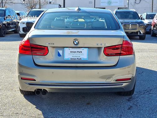 2017 BMW 330 i xDrive