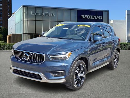 2022 Volvo XC40 Inscription