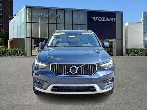 2022 Volvo XC40 Inscription