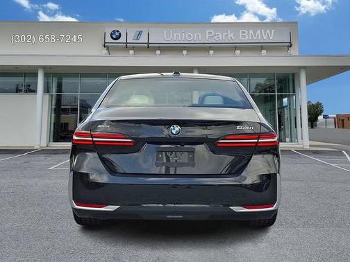 Black Sapphire Metallic 2027 BMW 530 530i xDrive