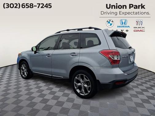 Ice Silver Metallic 2016 Subaru Forester 2.5i Touring
