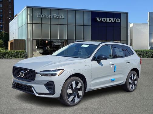2025 Volvo XC60 Plug-In Hybrid Plus