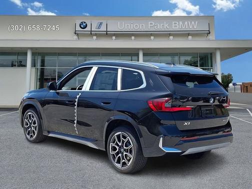 Black Sapphire Metallic 2026 BMW X1 xDrive28i