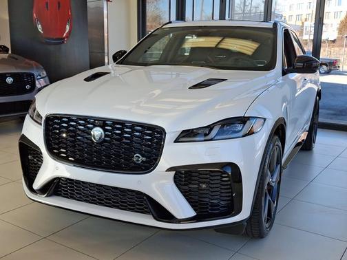 2025 Jaguar F-PACE SVR 575 Edition