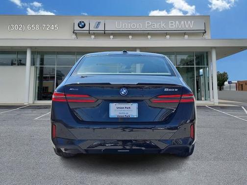 Black Sapphire Metallic 2026 BMW 550e 550e xDrive