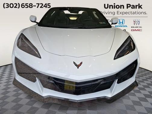 Arctic White 2024 Chevrolet Corvette 3LZ