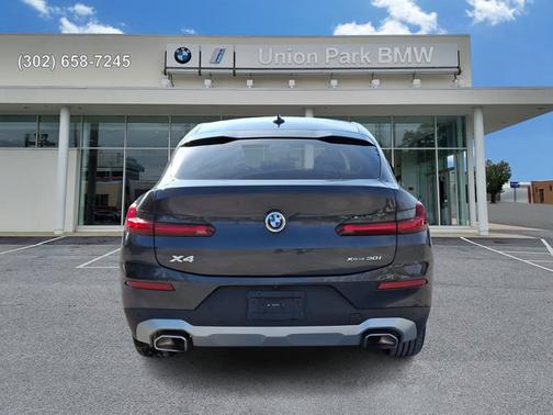 2024 BMW X4 xDrive30i