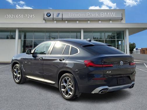 2024 BMW X4 xDrive30i