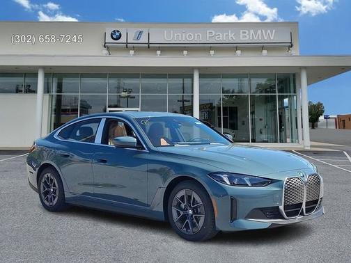 Cape York Green Metallic 2026 BMW i4 Gran Coupe xDrive40