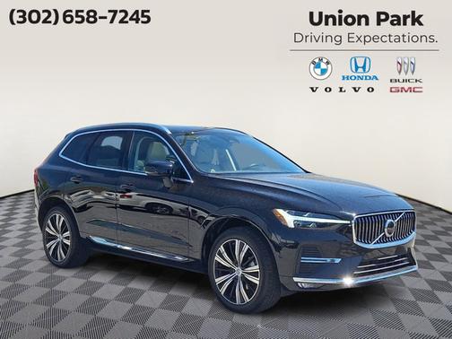 Onyx Black Metallic 2023 Volvo XC60 Plus Bright Theme