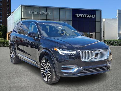 2025 Volvo XC90 Plus