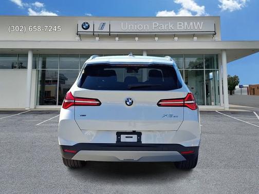 Mineral White Metallic 2026 BMW X3 30 xDrive