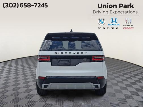Fuji White - 1AA 2018 Land Rover Discovery HSE