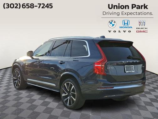 2024 Volvo XC90 Plus Bright Theme