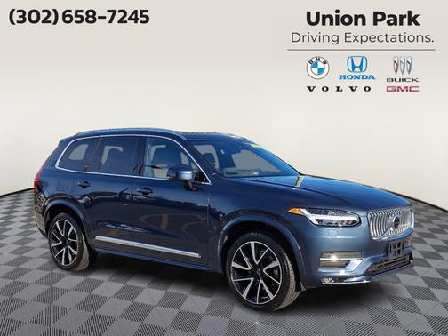 2024 Volvo XC90 Plus Bright Theme