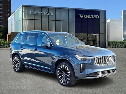 2026 Volvo XC90 Plus