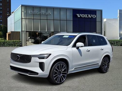 Crystal White Pearl 2026 Volvo XC90 Plus