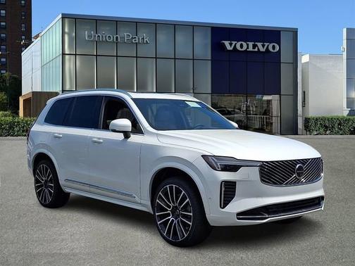 Crystal White Pearl 2026 Volvo XC90 Plus