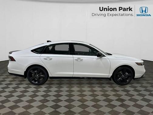 Platinum White Pearl 2026 Honda Accord Hybrid Sport-L