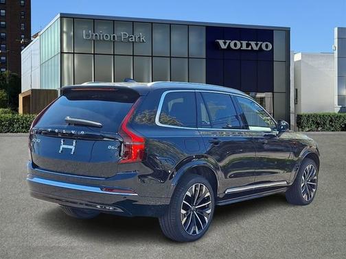 Onyx Black Metallic 2026 Volvo XC90 Plus
