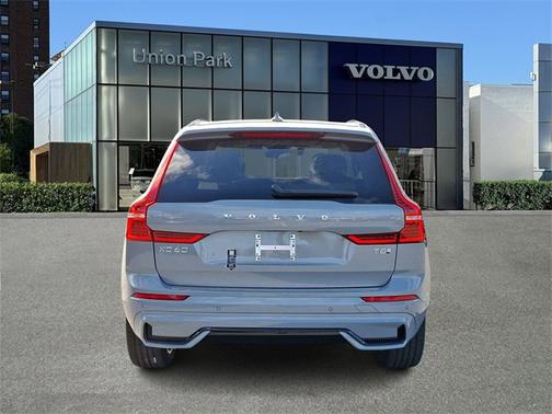 2025 Volvo XC60 Plug-In Hybrid Plus