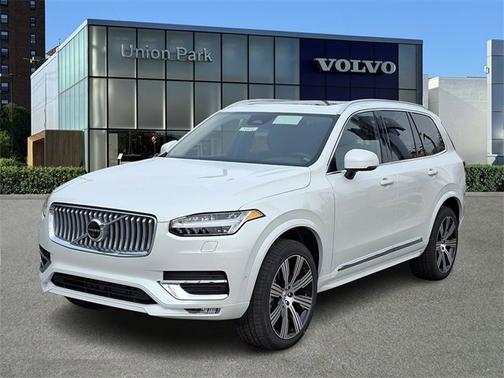 2025 Volvo XC90 Plus